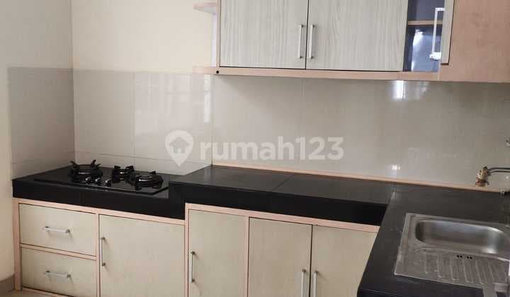 Dijual Cepat! Rumah SHM di Green Lake City, Lingkungan Nyaman