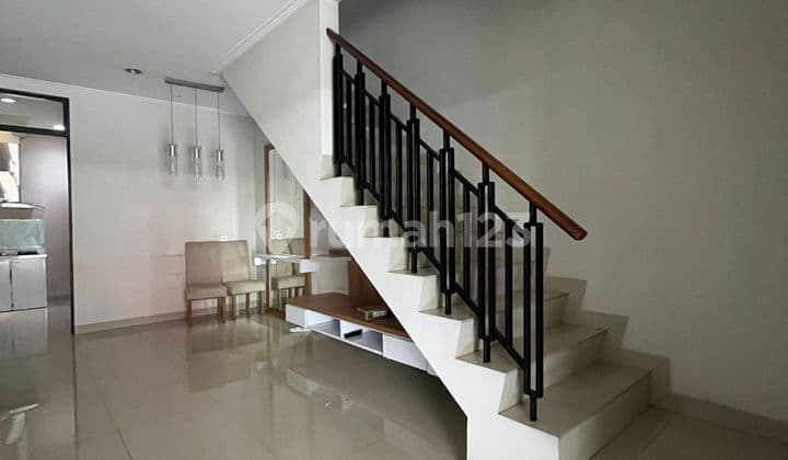 Hunian Green Lake City East Asia- Semi Furnished, 2 Lantai & Lingkungan Premium