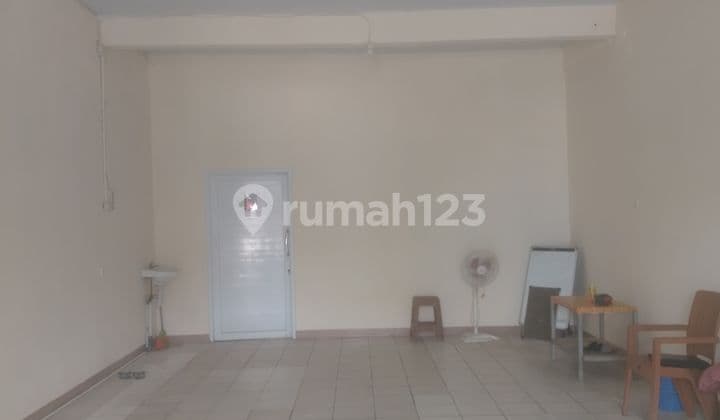 Negotiable 2-Story Shop House in Good Condition and Strategic Area in Duri Kosambi, West Jakarta