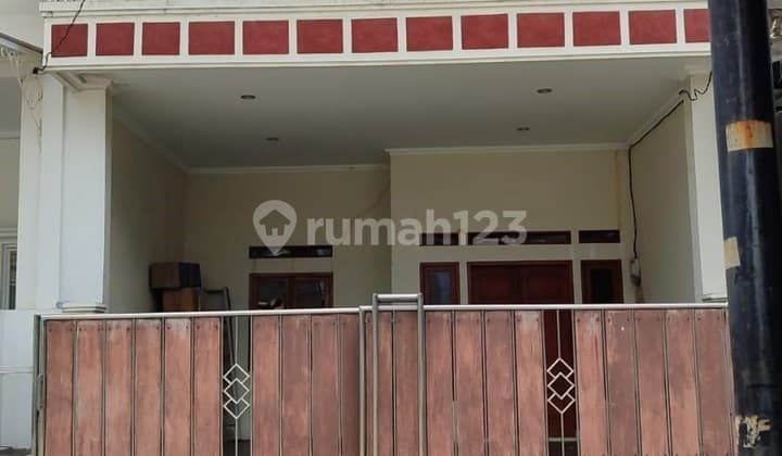 Rumah Bagus Area Strategis di Grand Poris Cipondoh