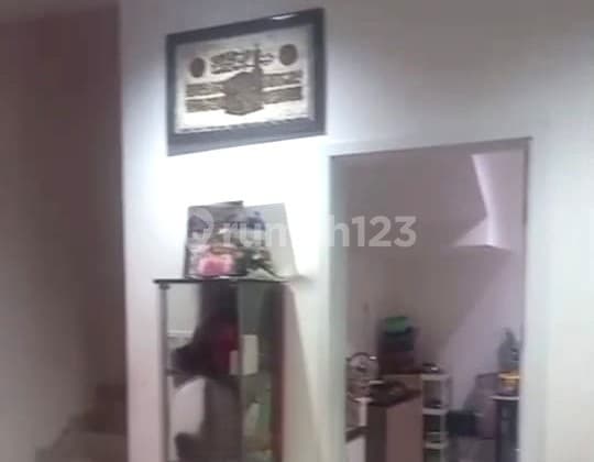 Rumah Siap Huni dengan Harga Terjangkau Masih bisa Nego! di Riviera, Metland Puri. 3Kt, 3Km