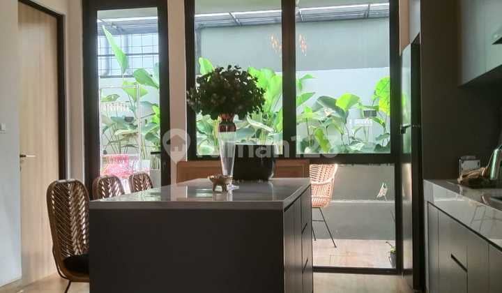 Rumah 2 Lantai Full Furnished di Lippo Karawaci - Siap Huni & Harga Nego