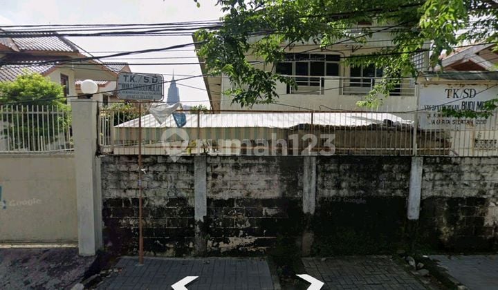 Quick Sale Former School on Jl Kemandoran Quick Sale Former School on Jl Kemandoran