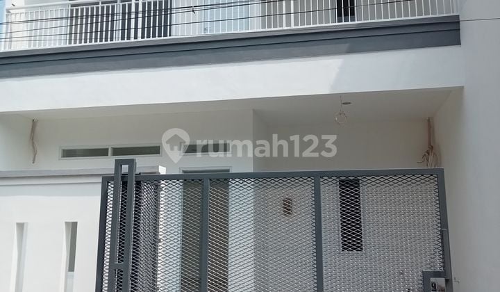 Rumah Mewah Dalam Cluster Di Poris Garden