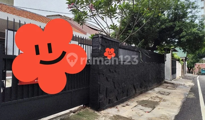 For Rent, Ready-to-Occupy House in Kebayoran Baru