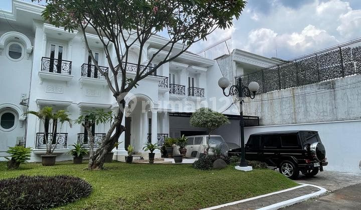 Strategic Luxury House in South Jakarta