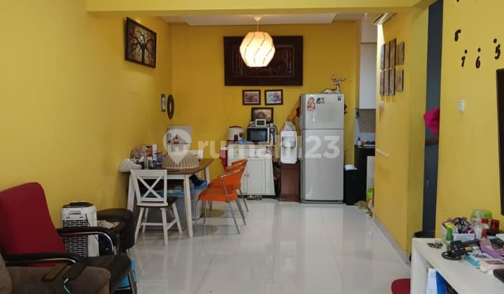 Dijual Rumah Daerah Kuliner Gs