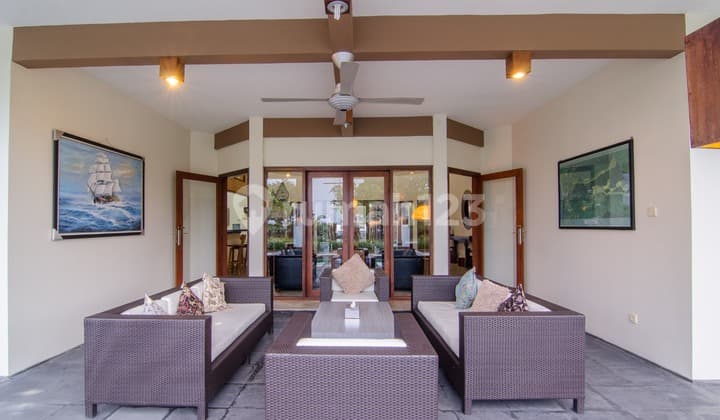 Beachfront Villa for sale in Montong near Senggigi Lombok.
