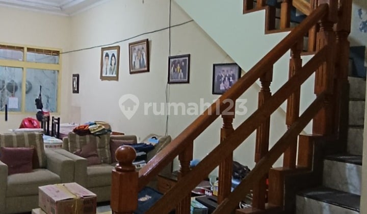 Rumah Murah 2 Lantai SHM Nyaman Siap Huni Jl. Cilandak, Sarijadi