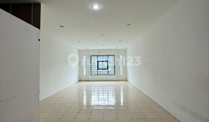 Ruko Siap Huni Strategis Nyaman 2.5 Lantai di Mekarwangi, Bandung