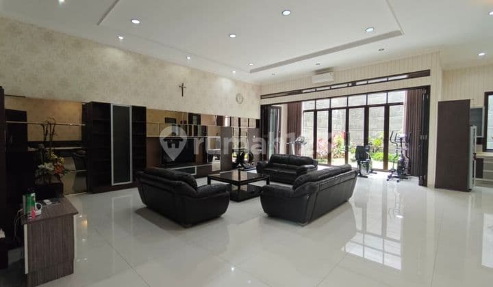 Rumah Mewah Siap Huni 2 Lantai SHM Nyaman di Jl Mekar Makmur