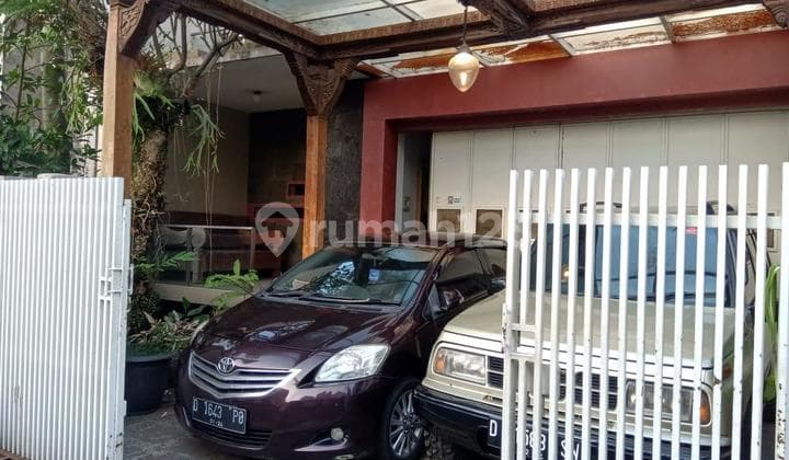 Rumah dan Kantor Strategis Siap Huni Strategis Jl. Karasak Tengah