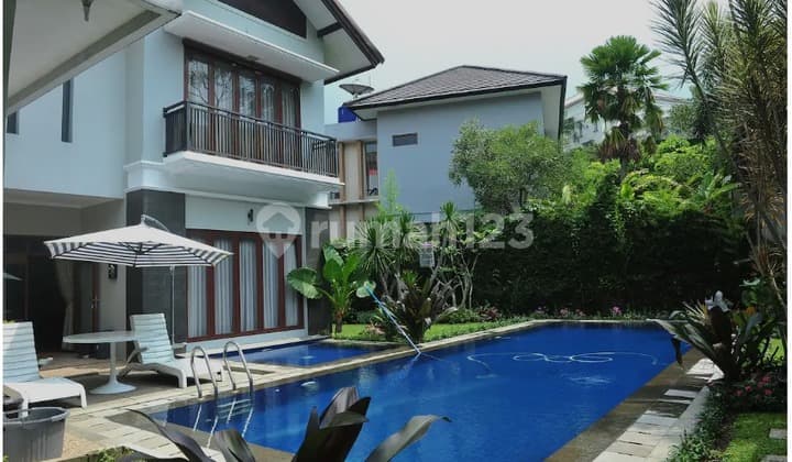 Furnished Rumah 2 Lantai SHM, Bebas Banjir Resort Dago Pakar Lux
