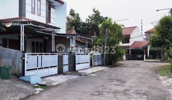 Rumah Murah Nyaman Strategis Siap Huni SHM di Kawaluyaan Indah