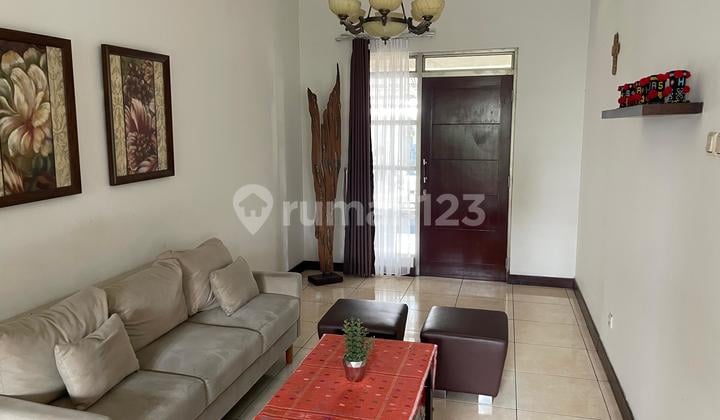 Rumah Kontrakan Bagus Furnished SHM Kota Baru Parahyangan,Bandung