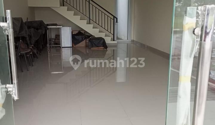 Ruko 3 Lantai Siap Pakai Lokasi Ramai Strategis Magma Summarecon