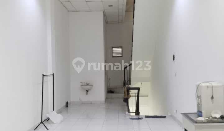 Ruko MURAH Siap Huni Bagus 156 m2 SHM di Mekar Wangi, Bandung