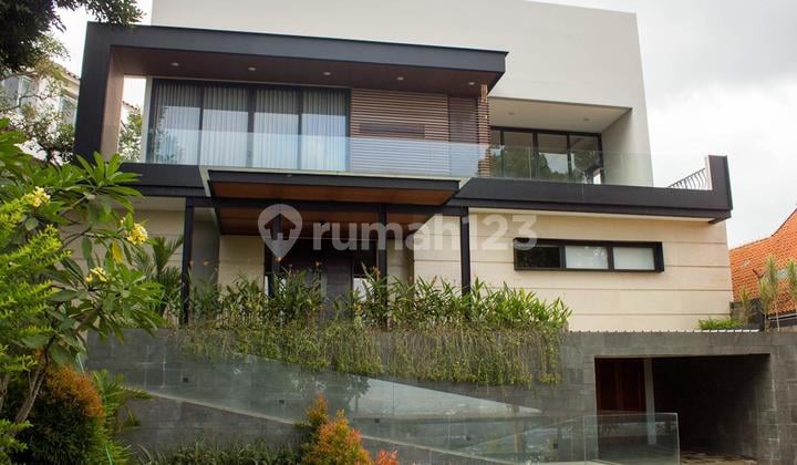 Di Jual Villa Resort Dago Pakar Bandung Kondisi Bagus