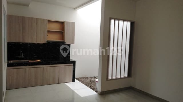 For Sale New House in Ciwastra BuahBatu Strategic Location