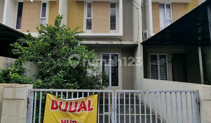 Rumah 2 Lantai 2 Kamar Tidur SHM