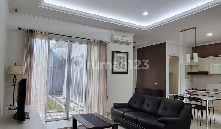Rumah Cantik Lokasi Strategis