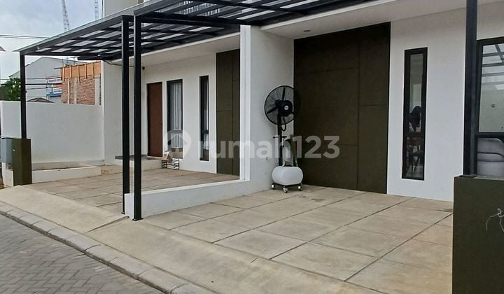 Disc 13% Unit Terbatas! Rumah Cluster Beryl di Alam Sutera