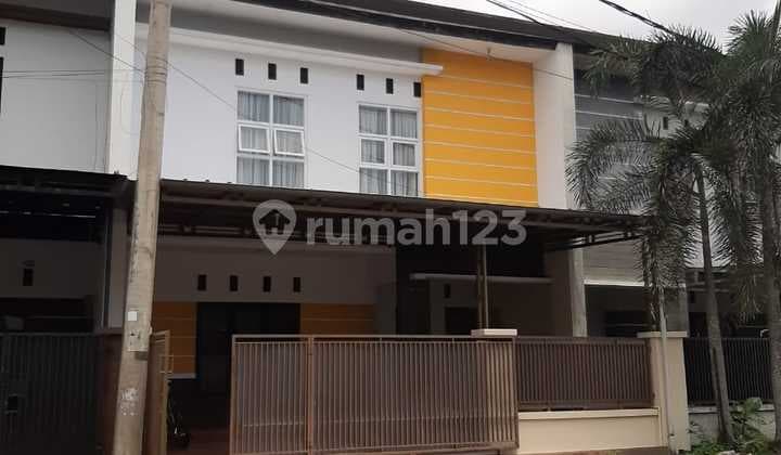 Rumah 2 Lantai Dekat Pusat Perbelanjaan Perum Terbesar Tasik