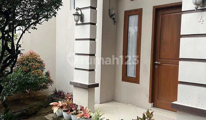 Rumah Bagus 2 Lantai Perum Taskot Dekat Asia dan Unsil
