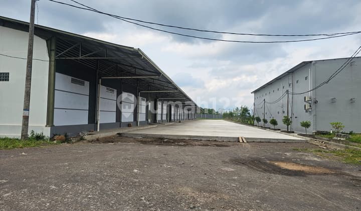 Ready-to-Use Warehouse Contract in City Center Near Transmall Tasik