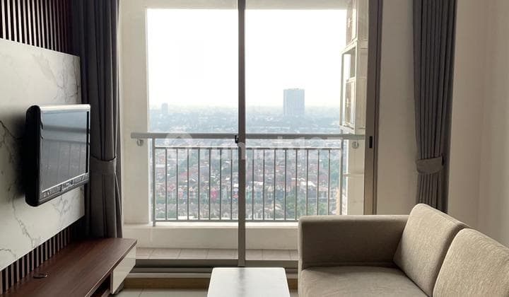 Mtown Signature Gading Serpong Apartment, Well-Furnished.