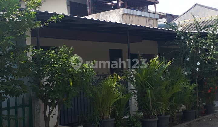 Spacious & Affordable House.. 10 Minutes to Karang Tengah Toll & 12 Minutes to Puri Indah Hospital, Lippo Mal Puri & Puri Indah Mall