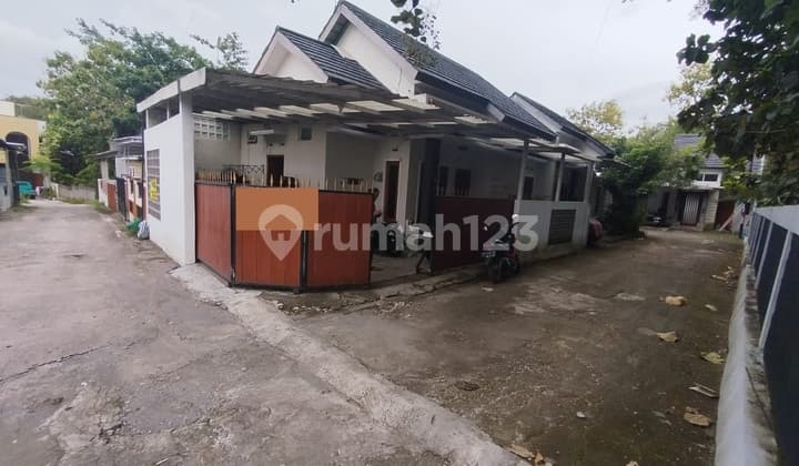 Rumah Nyaman & Strategis di Perum Pesona Sadewa - Kasihan, Bantul