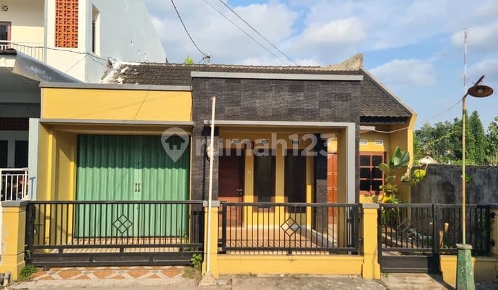 For Rent Strategic House in a Housing Complex in Seturan Area - Depok, Sleman
