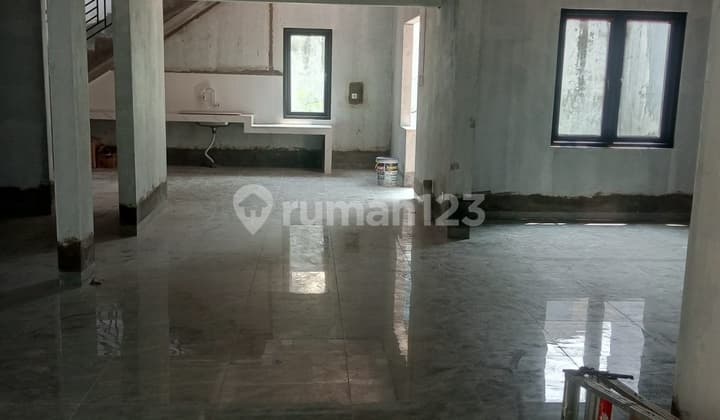 2-Story House in Cibubur Tourism City LT 300 LB 400, Negotiable