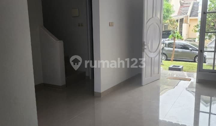 Rumah Siap HUNI 2 lantai di Kota Wisata Cibubur LT 136 masih NEGO