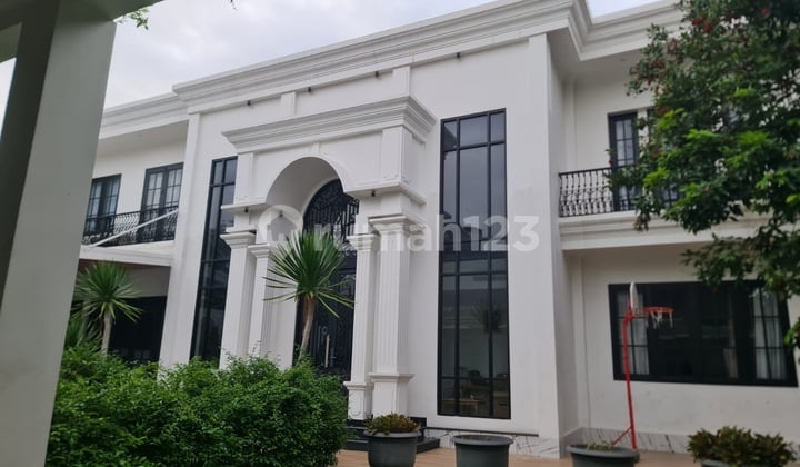 Rumah Mewah 2 Lantai di Jatiwarna Pondok Gede LT 505 LB 500 Nego