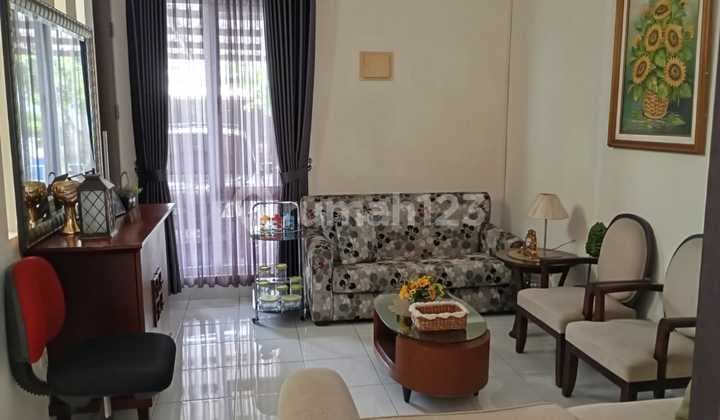 Dijual Rumah Siap Huni 2 Lantai Lt 136 Di Kota Wisata