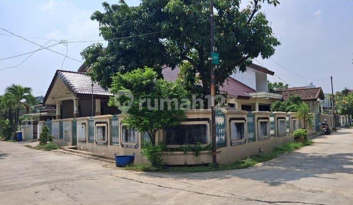 Rumah Hook Terawat Dalam Perumahan Di Jatiwaringin Dkt Tol & Lrt