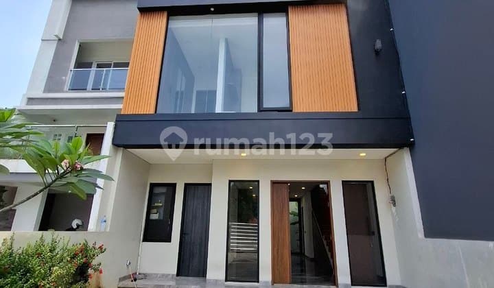House 4 Floors Fully Furnished Free Fees in Fatmawati Cilandak South Jakarta