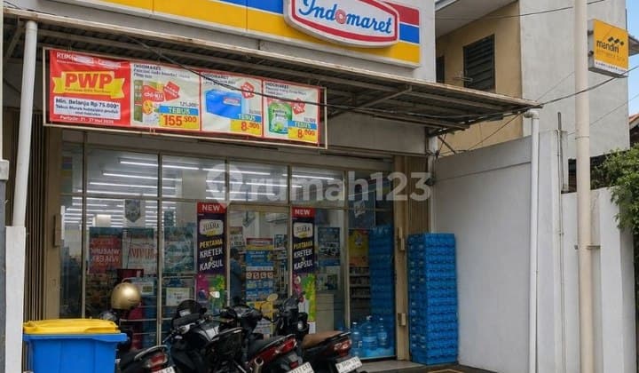 Urgent Cheap Sale 2.5-Story Shop/Building at Cawang, Halim, East Jakarta