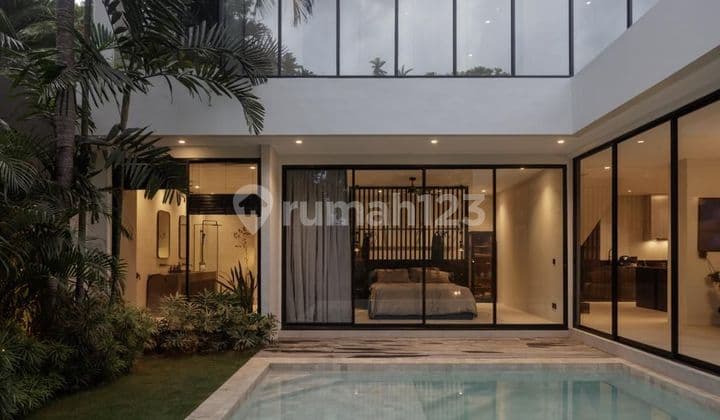 Modern Tropical Villa For Sale - Near From Pererenan Beach