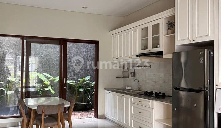 Rumah Modern Di Lokasi Strategis Denpasar Dengan Pemandangan Sawah. Lokasi Sangat Strategis Jalan Pulau Moyo Di Denpasar Selatan