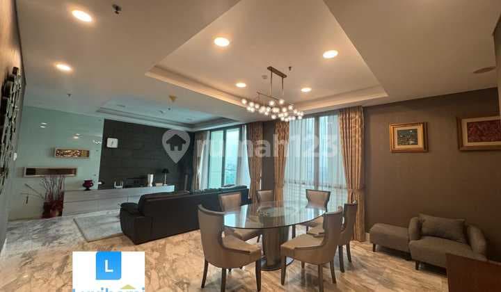 For Rent Apartment Senayan City Residence 2 Large Bedroom Size 207sqm Private Lift, Furnish High Floor, View Golf