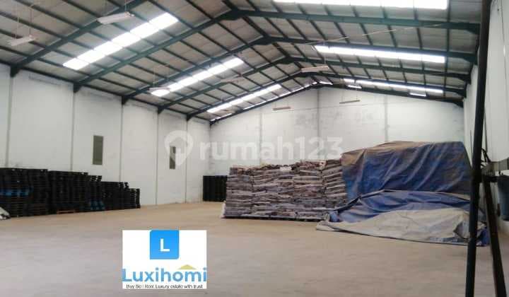 DiJual Cepat Gudang Siap Pakai, Tersedia Mess Karyawan di Jl. Raya Duri Kosambi, Jakarta Barat