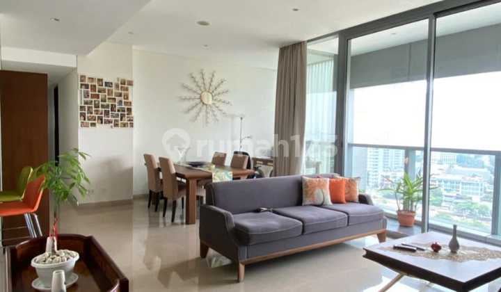 Dijual Termurah Apartemen Casa Domaine 3Bedroom Sz 168m2 Semi Furnish, Middle Floor