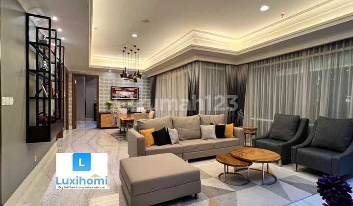Disewakan Apartemen Botanica, 2Bed+1 Sz 157m2 Full Furnish, Private Lift, High Floor, Jakarta Selatan