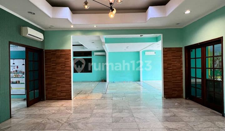 For Rent: Solid House in Prime Area Kemang, 2,500M2 Land Area, Single-Story Building