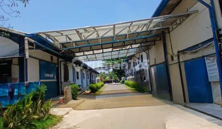 Turun Harga!! Dijual Cepat Tanah Bangunan Ex Pabrik Garmen Luas 10.400M2 di Jalan Utama Raya Parung, Bogor