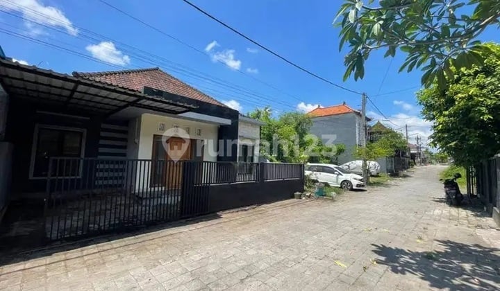 DIJUAL RUMAH MINIMALIS SIAP HUNI - LOKASI STRATEGIS DENPASAR UTARA ( IR )