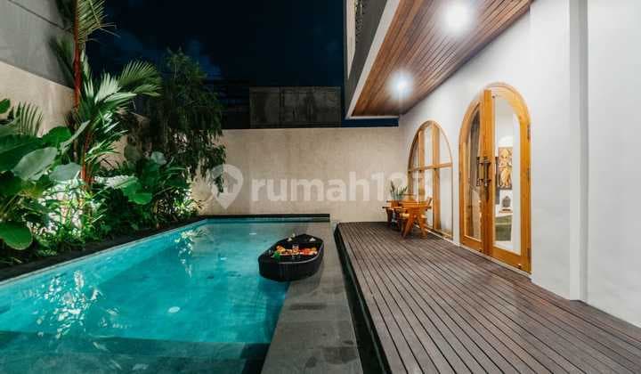 FREEHOLD - BRAND NEW VILLA 3 LANTAI DI KEROBOKAN, JL. GUNUNG SALAK ( JK )